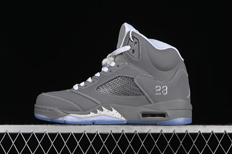 All categories Air Jordan Jordan series basketball shoes Air Jordan 5 Air Jordan 5 Retro AJ5 Joe 5 wolf gray color 136027-005